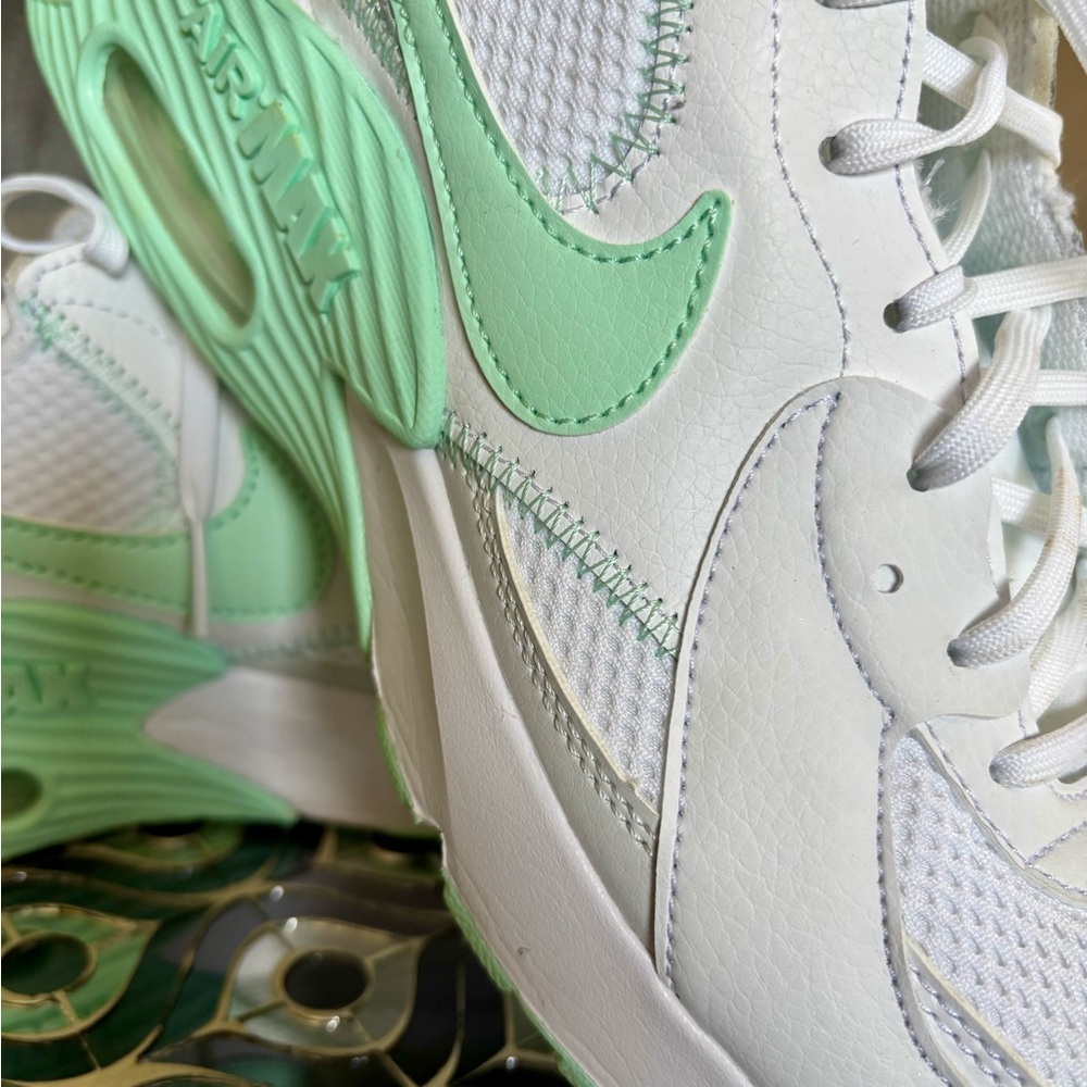 WOMEN'S NIKE AIR MAX EXCEE SNEAKERS MINT